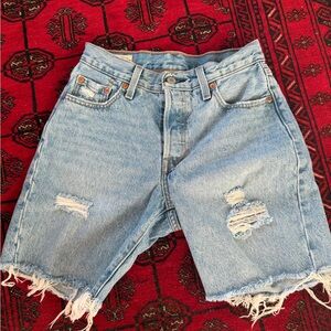 Levi’s 501 Mid Shorts
